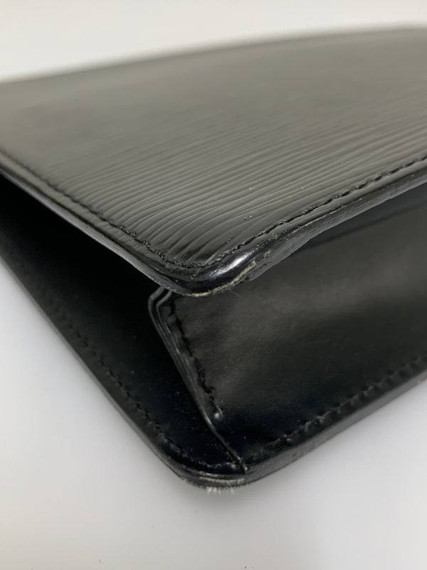 【現状渡し品】【メンズ/レディース】 LOUIS VUITTON ルイ・ヴィトン M52522 SR0041 エピ ポシェット オム クラッチバッグ カバン 179-260607-AS-6-min カラー：ブラック 万代Net店