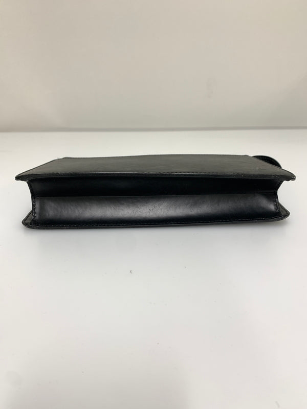 【現状渡し品】【メンズ/レディース】 LOUIS VUITTON ルイ・ヴィトン M52522 SR0041 エピ ポシェット オム クラッチバッグ カバン 179-260607-AS-6-min カラー：ブラック 万代Net店