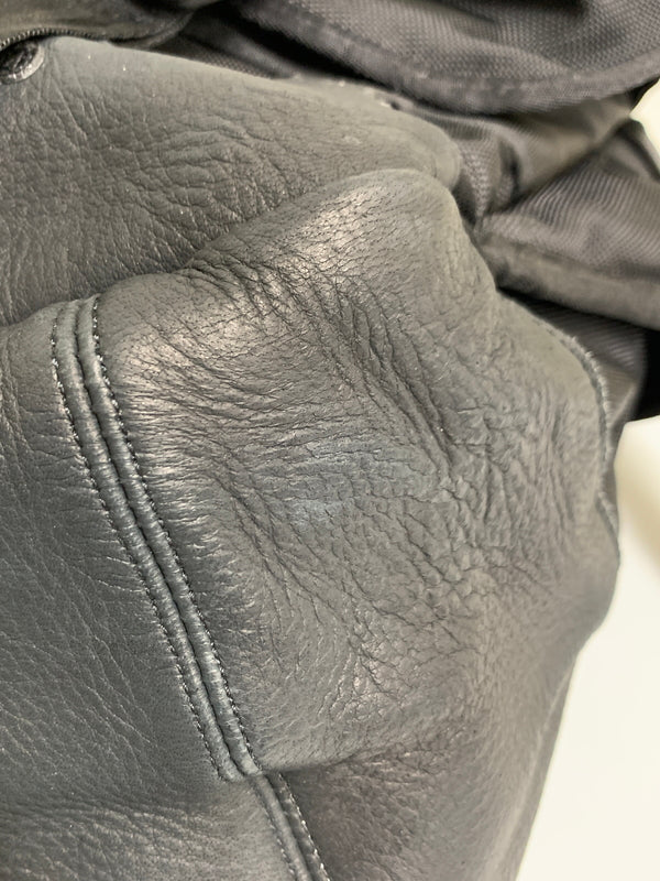 【中古品】【メンズ】 VISVIM ビズビム MESSENGER BAG レザー切替 メッセンジャーバッグ 鞄 188-260609-yn-37-min カラー：ブラック 万代Net店