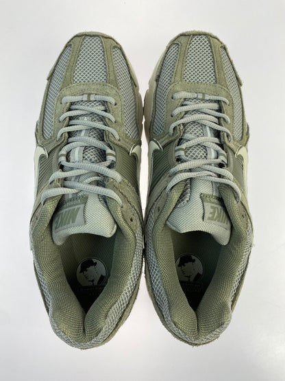 【中古品】【メンズ】 NIKE ナイキ ZOOM VOMERO 5 HF1553-002 ズーム ボメロ 5 スニーカー 靴 160-260611-yn-04-min サイズ：27.0cm US9 カラー：DARK STUCCO/LIGHT SMOKE GREY/PHANTOM 万代Net店