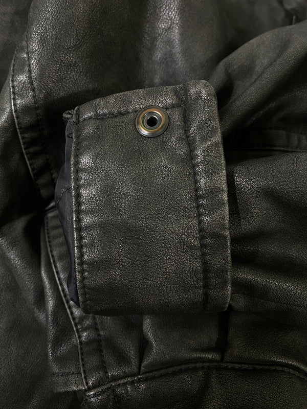 【中古品】【メンズ】 NAUTICA ノーティカ FADED VEGAN LEATHER BLOUSON 243-1553 フリークスストア別注 フェイデッド ヴィーガン レザー ブルゾン アウター 144-260609-yn-16-min サイズ：M カラー：ダークグレー 万代Net店
