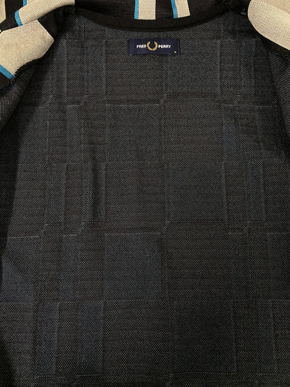 【中古品】【メンズ】 FRED PERRY フレッドペリー ZIP UP JACKET J6540 ジップアップジャケット ライトアウター 141-260609-yn-23-min サイズ：M カラー：ブラック 万代Net店