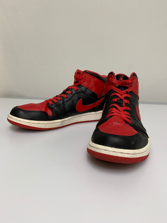 【現状渡し品】【メンズ】 NIKE ナイキ AIR JORDAN 1 MID DQ8426-060 エア ジョーダン 1 ミッド スニーカー 靴 160-260609-yn-40-min サイズ：27.0cm US9 カラー：BLACK/FIRE RED-WHITE 万代Net店