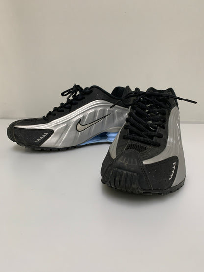 【中古品】【メンズ】 NIKE ナイキ SHOX R4 HQ1988-004 ショックス スニーカー 靴 160-260609-yn-42-min サイズ：27.5cm US9.5 カラー：METALLIC SILVER/METALLIC SILVER-BLACK 万代Net店