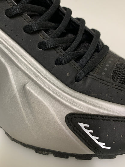 【中古品】【メンズ】 NIKE ナイキ SHOX R4 HQ1988-004 ショックス スニーカー 靴 160-260609-yn-42-min サイズ：27.5cm US9.5 カラー：METALLIC SILVER/METALLIC SILVER-BLACK 万代Net店