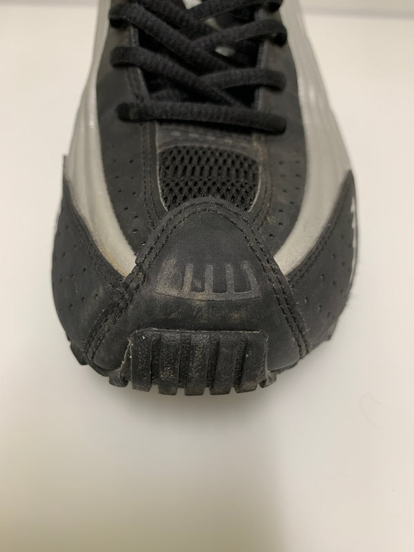 【中古品】【メンズ】 NIKE ナイキ SHOX R4 HQ1988-004 ショックス スニーカー 靴 160-260609-yn-42-min サイズ：27.5cm US9.5 カラー：METALLIC SILVER/METALLIC SILVER-BLACK 万代Net店