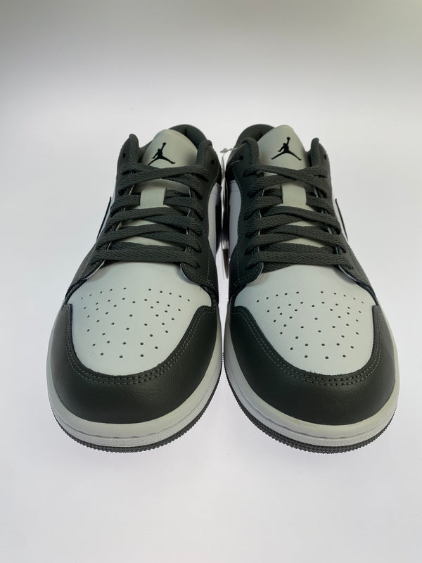 【中古美品】【メンズ】 NIKE ナイキ AIR JORDAN 1 LOW 553558-152 エア ジョーダン 1 ロー スニーカー 靴 160-260611-yn-01-min サイズ：29.0cm US11 カラー：WHITE/BLACK-IRON GREY 万代Net店