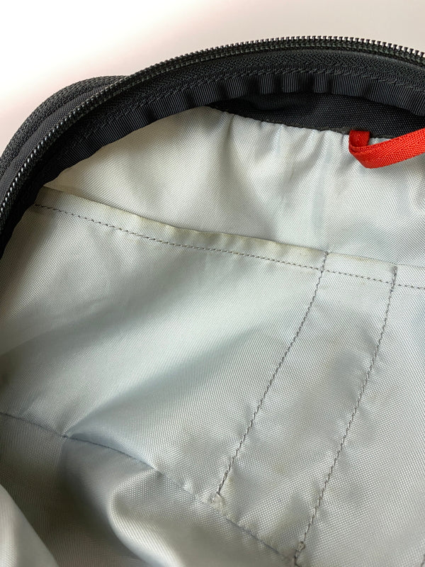 【現状渡し品】【メンズ/レディース】 ARC'TERYX アークテリクス 26L BACKPACK 7715-119342 バックパック リュックサック カバン 鞄 188-260615-em-20-min カラー：ブラック 万代Net店