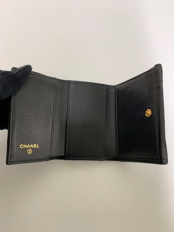 【中古品】【レディース】 CHANEL シャネル SMALL FLAP WALLET スモールフラップウォレット 財布 181-260608-yn-02-min カラー：ブラック 万代Net店