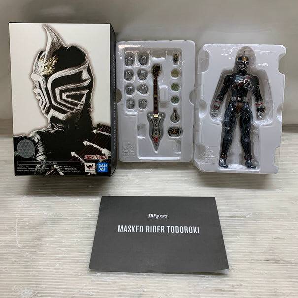 【中古品】 S.H.F 真骨彫製法 仮面ライダー轟鬼 フィギュア バンダイ フィギュアーツ 特撮 魂ウェブ商店 042-260619-em-15-min 万代Net店