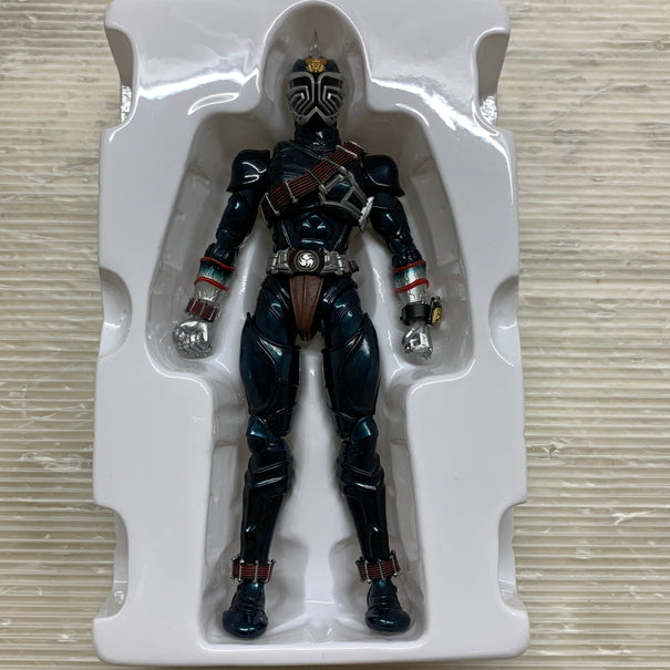 【中古品】 S.H.F 真骨彫製法 仮面ライダー轟鬼 フィギュア バンダイ フィギュアーツ 特撮 魂ウェブ商店 042-260619-em-15-min 万代Net店
