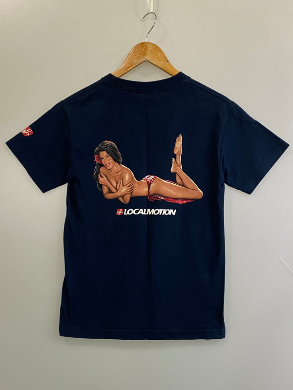 【中古品】【メンズ】 LOCAL MOTION ローカル モーション 90S SEXY GIRL TEE 90年代 セクシー ガール ティー 半袖 ショートスリーブ 146-260724-hu-17-min サイズ：S カラー：ネイビー 万代Net店