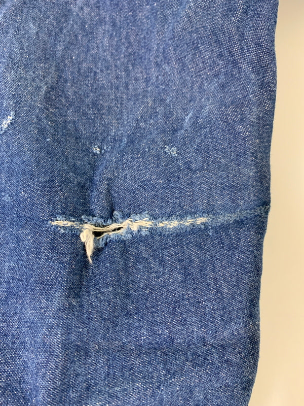 【現状渡し品】【メンズ】 CARHARTT カーハート FRB 13 DNM DENIM PAINTER PANTS FLAME RESISTANT デニム ペインターパンツ フレイムレジスタント 157-260615-kt-07-min サイズ：52×32 カラー：ブルー 万代Net店
