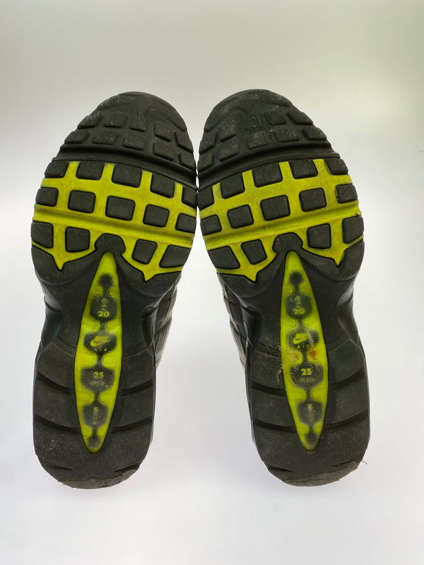 【中古品】【メンズ】 NIKE ナイキ AIR MAX 95 OG 554970-071 アマックス95 オリジナル スニーカー 靴 160-260617-yn-27-min サイズ：28.5cm US10.5 カラー：BLACK/VOLT-MEDIUM ASH-DARK PEWTER 万代Net店