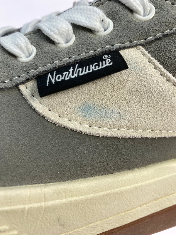 【中古品】【メンズ】 NORTHWAVE ノースウェーブ ESPRESSO SUEDE NW-001 エスプレッソスエード スニーカー 靴 162-260617-yn-38-min サイズ：27.3cm カラー：GREY/WHITE 万代Net店