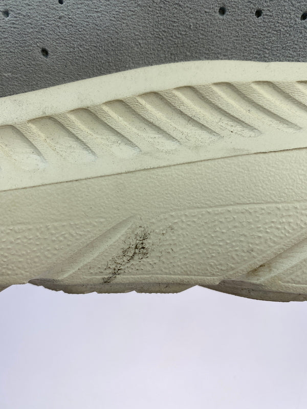 【中古品】【メンズ】 UGG アグ V2 REMIX NAVY ローカットスニーカー CA805 ブイツー リミックス ネイビー 靴 シューズ スニーカー SNEAKER 162-260618-KS-03-min サイズ：27.5cm US9.5 カラー：ブラック/グレー/レッド 万代Net店