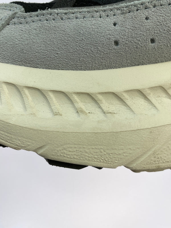 【中古品】【メンズ】 UGG アグ V2 REMIX NAVY ローカットスニーカー CA805 ブイツー リミックス ネイビー 靴 シューズ スニーカー SNEAKER 162-260618-KS-03-min サイズ：27.5cm US9.5 カラー：ブラック/グレー/レッド 万代Net店