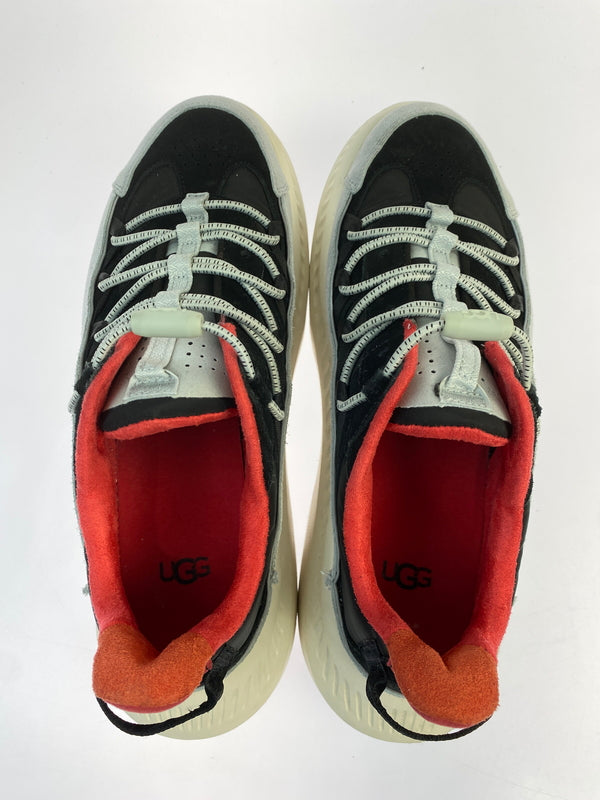 【中古品】【メンズ】 UGG アグ V2 REMIX NAVY ローカットスニーカー CA805 ブイツー リミックス ネイビー 靴 シューズ スニーカー SNEAKER 162-260618-KS-03-min サイズ：27.5cm US9.5 カラー：ブラック/グレー/レッド 万代Net店
