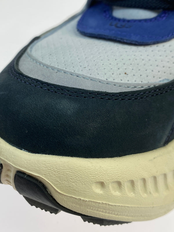 【中古品】【メンズ】 UGG アグ V2 NUBUCK ローカットスニーカー CA805 ブイツー ヌバック 靴 シューズ スニーカー SNEAKER 162-260618-KS-02-min サイズ：27.5cm US9.5 カラー：ブルー/ライトブルー 万代Net店