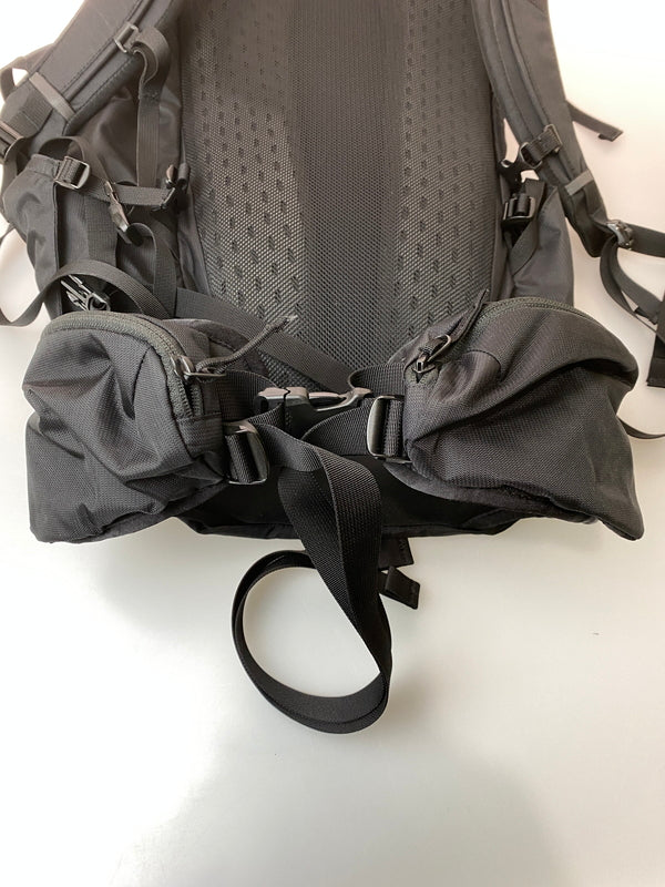 【中古品】【メンズ/レディース】 THE NORTH FACE ザ・ノースフェイス TELLUS　35 BACKPACK NM62341 テルス35 バックパック リュックサック 188-260615-em-14-min カラー：ブラック 万代Net店