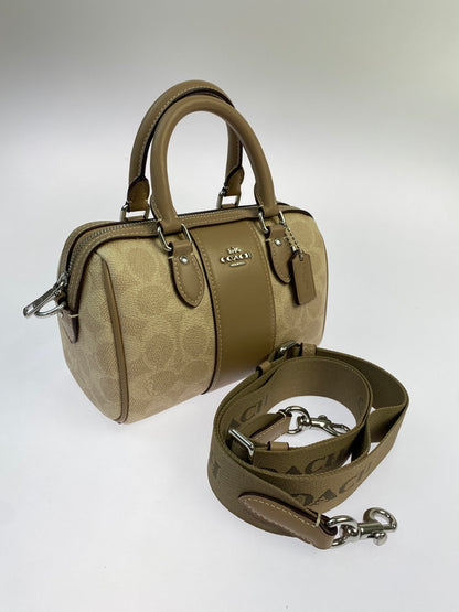 【中古美品】【レディース】 COACH コーチ CW331 シグネチャー ミニ ローアン クロスボディー 2WAY BAG バッグ カバン 180-260618-jt-15-min カラー：ベージュ系 万代Net店