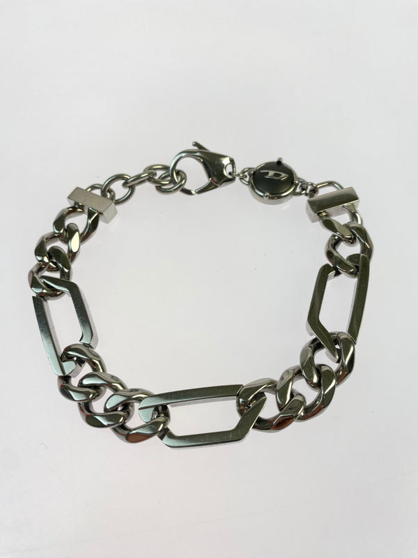【中古品】【メンズ/レディース】 DIESEL ディーゼル D LOGO CHAIN BRACELET ディー ロゴ チェーン ブレスレット 193-260618-KS-12-min カラー：シルバー 万代Net店
