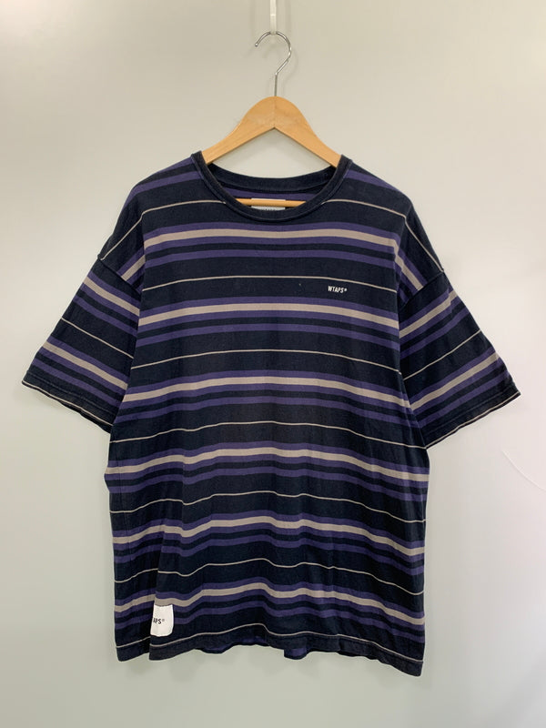 【中古品】【メンズ】 WTAPS ダブルタップス 231ATDT-CSM30 23SS COTTON TEXTILE SIGN SS BORDER TEE 23年春夏 コットン テキスタイルサイン ボーダー 半袖Tシャツ トップス 142-260618-jt-27-min サイズ：03 カラー：ブルー/パープル 万代Net店