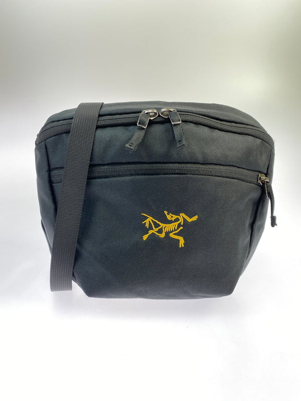【中古品】【メンズ】 ARC'TERYX アークテリクス MANTIS 2 マンティス2 ショルダーバッグ カバン 188-260618-jt-16-min カラー：ブラック 万代Net店