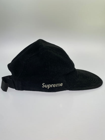 【中古品】【メンズ/レディース】 SUPREME シュプリーム METAL LETTERS SUEDE CAMP CAP メタル レターズ スエード キャンプ キャップ 帽子 185-260618-KS-16-min サイズ：Free カラー：ブラック 万代Net店