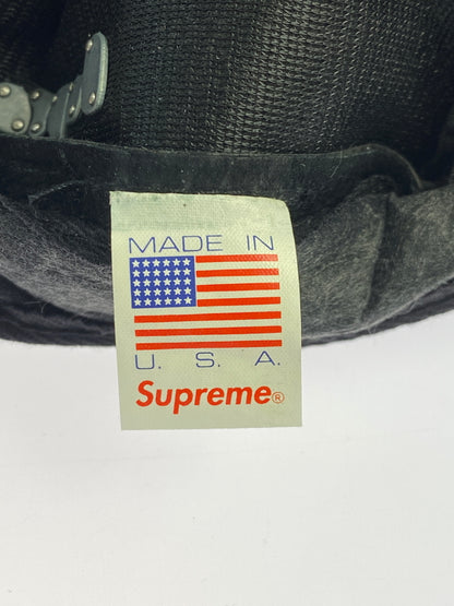 【中古品】【メンズ/レディース】 SUPREME シュプリーム METAL LETTERS SUEDE CAMP CAP メタル レターズ スエード キャンプ キャップ 帽子 185-260618-KS-16-min サイズ：Free カラー：ブラック 万代Net店