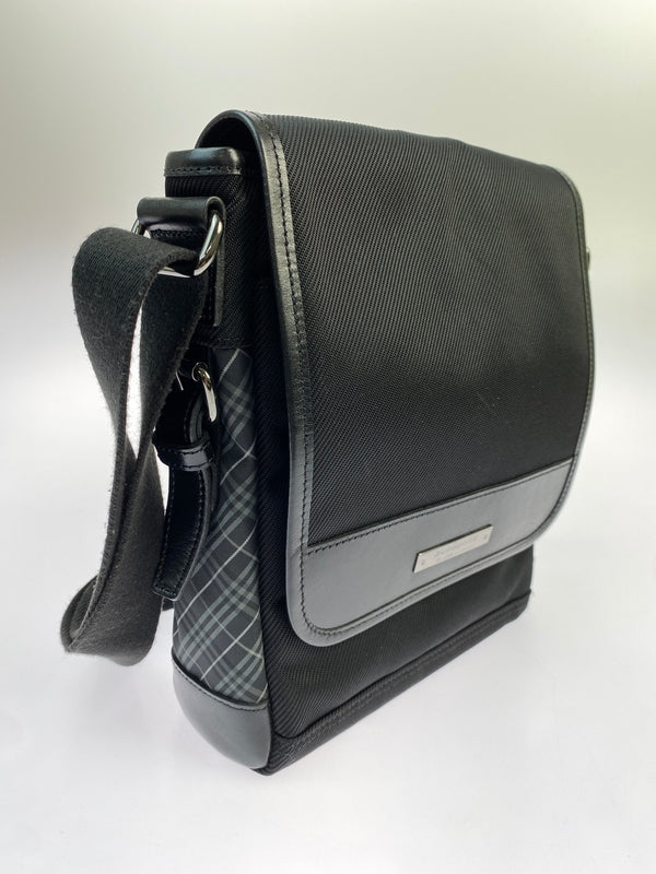 【中古品】【メンズ】 BURBERRYS BLACK LABEL バーバリーズ ブラック レーベル SHOULDER BAG ショルダーバッグ カバン 180-260625-jt-03-min カラー：ブラック 万代Net店