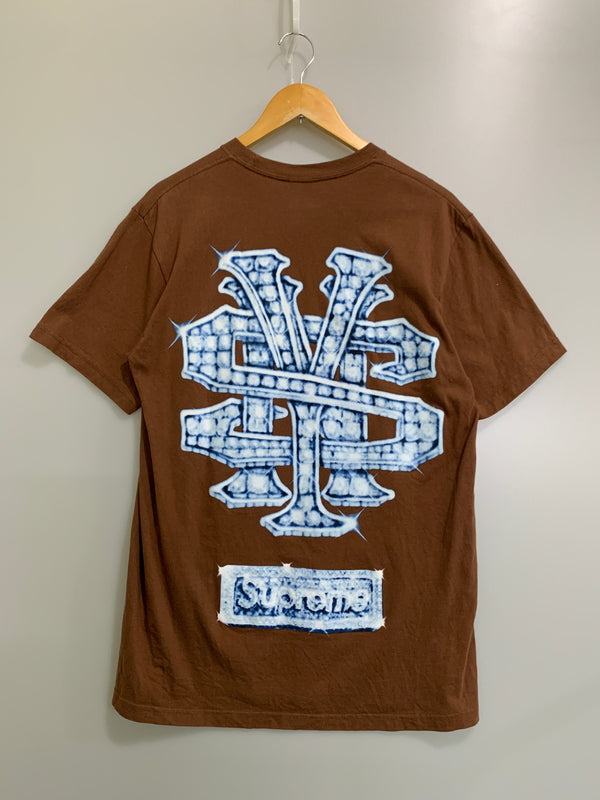 【現状渡し品】【メンズ】 SUPREME シュプリーム 25AW SNOEMAN TEE スノーマン ティー メンズ 半袖 プリント Tシャツ 142-260621-hu-24-min サイズ：M カラー：ブラウン 万代Net店