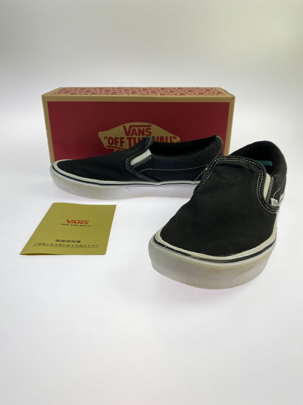 【中古品】【メンズ】 VANS バンズ CLASSIC SLIP-ON VN000EYEBLK クラシック スリッポン ヴァンズ メンズ シューズ 靴 スニーカー 163-260621-em-06-min サイズ：8 カラー：ブラック 万代Net店