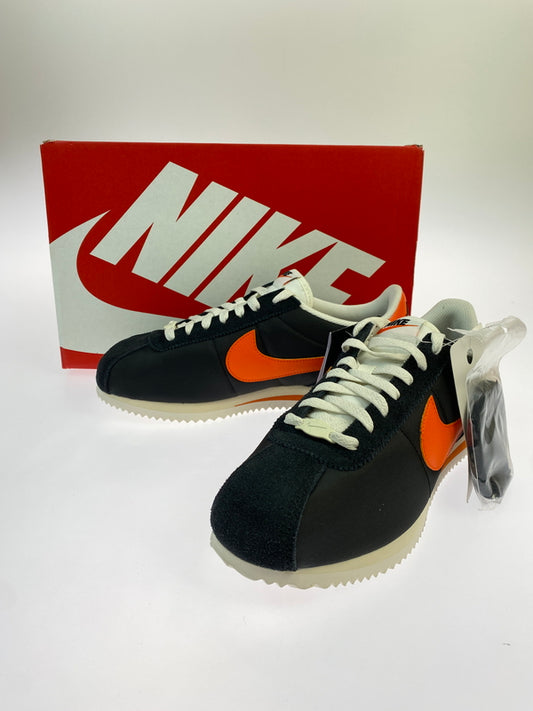 【中古美品】【メンズ】 NIKE ナイキ CORTEZ TEXTILE コルテッツ テキスタイル "BLACK SAIL MUSLIN SAFETY ORANGE" HF0263-003 靴 スニーカー シューズ 160-260624-hu-03-min サイズ：25.5cm US7.5 カラー：ブラック/セイル/モスリン/セーフティオレンジ 万代Net店