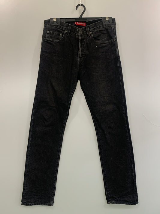 【中古品】【メンズ】 SUPREME シュプリーム STRAIGHT BLACK DENIM PANTS ストレート ブラック デニムパンツ ボトムス 149-260622-yn-03-min サイズ：30 カラー：ブラック 万代Net店
