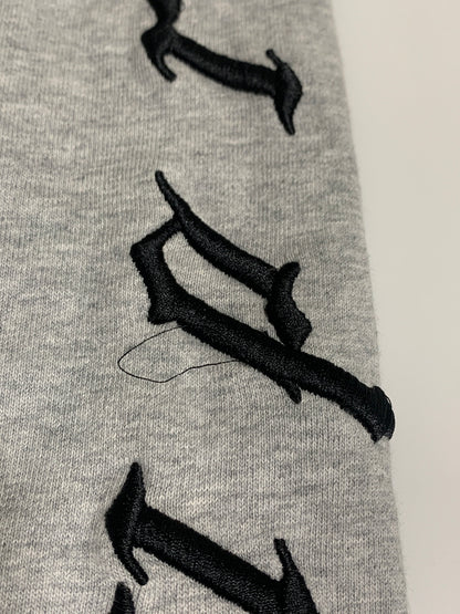 【中古品】【メンズ】 SUPREME シュプリーム RAISED EMBROIDERY SWEATPANT レイズド エンブロイダリー スウェットパンツ 刺繍 ボトムス 149-260622-yn-02-min サイズ：L カラー：グレー 万代Net店