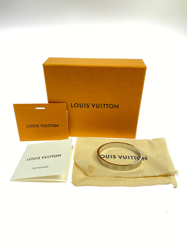 【中古品】【メンズ/レディース】 LOUIS VUITTON ルイ・ヴィトン バングル・ダミエ ステープル M1387M アクセサリー バングル ブレスレット 179-260624-hu-11-min サイズ：M カラー：シルバー 万代Net店