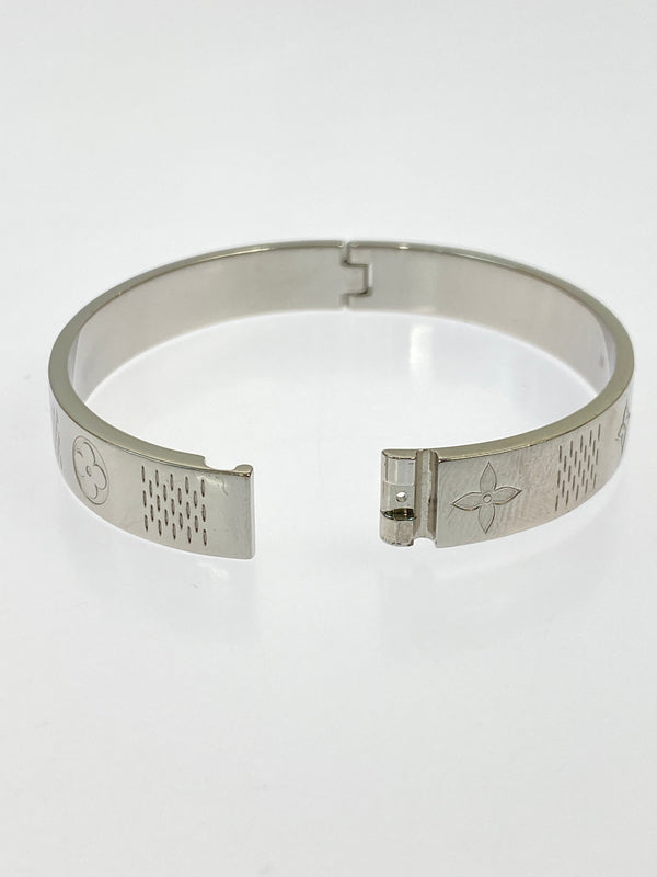 【中古品】【メンズ/レディース】 LOUIS VUITTON ルイ・ヴィトン バングル・ダミエ ステープル M1387M アクセサリー バングル ブレスレット 179-260624-hu-11-min サイズ：M カラー：シルバー 万代Net店