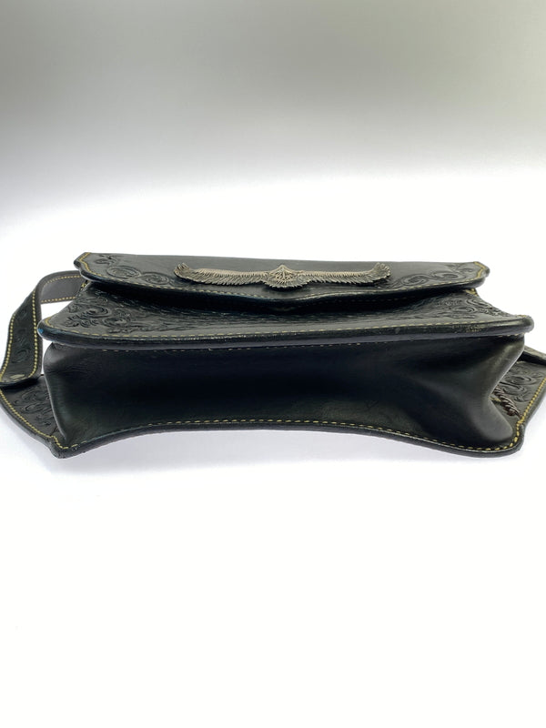 【中古品】【メンズ】 SAAD サード EAGLE LEATHER SHOULDER BAG イーグル レザー ショルダーバッグ カバン 188-260625-jt-06-min カラー：ブラック 万代Net店