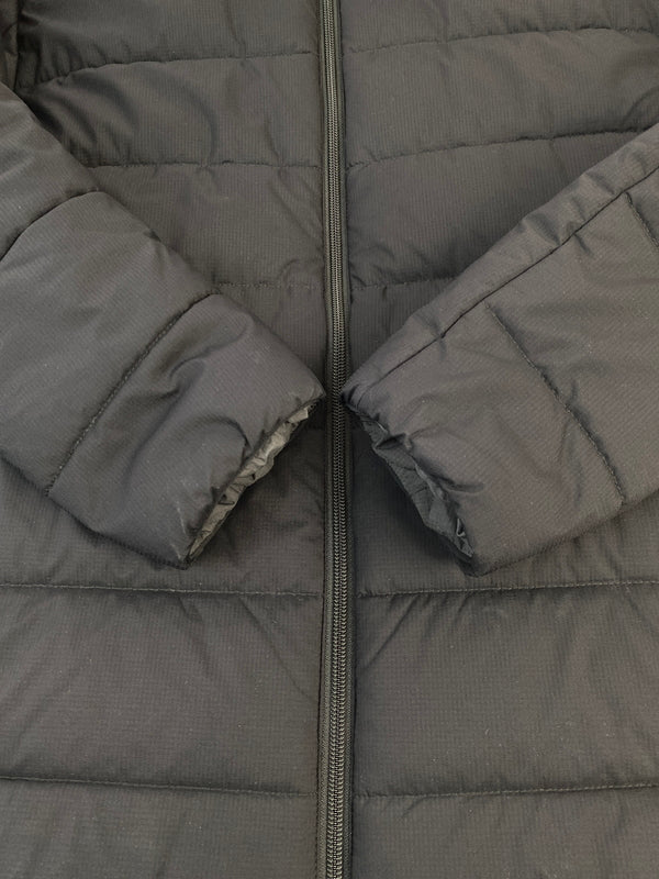 【中古品】【メンズ】 THE NORTH FACE ザノースフェイス REVERSIBLE ANYTIME INSULATED HOODIE リバーシブルエニータイムインサレーテッドフーディ アウター 144-260626-yn-20-min サイズ：M カラー：ブラック 万代Net店