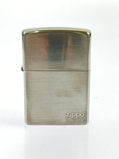 【中古品】【メンズ】 ZIPPO ジッポ USA製 アメリカ製 2022年3月製造 SINCE1932 オイルライター 喫煙具 206-260627-hu-09-min カラー：シルバー 万代Net店