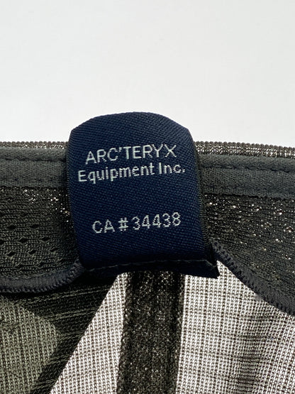 【中古品】【メンズ】 ARC'TERYX アークテリクス BIRD WORD TRUCKER HAT バード ワード トラッカー ハット X000009488 メンズ 帽子 キャップ 185-260627-hu-10-min サイズ：L-XL カラー：ブラック 万代Net店