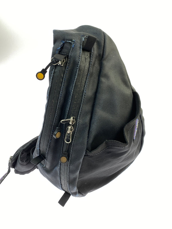 【現状渡し品】【メンズ】 PATAGONIA パタゴニア ATOM SLING アトム スリング 48256F6 バッグ ワンショルダー ショルダー 188-260627-hu-14-min カラー：ブラック 万代Net店