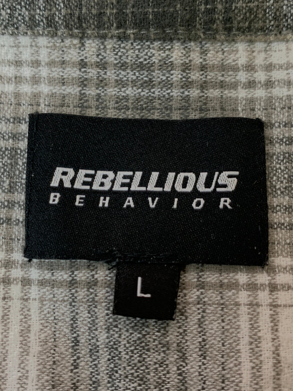 【現状渡し品】【メンズ】 REBELLIOUS BEHAVIOR リベリアス ビヘイビア RBLS OG OMBRE LS SHIRT シャツ 142-260630-zi-24-min サイズ：L カラー：グレー/ホワイト 万代Net店
