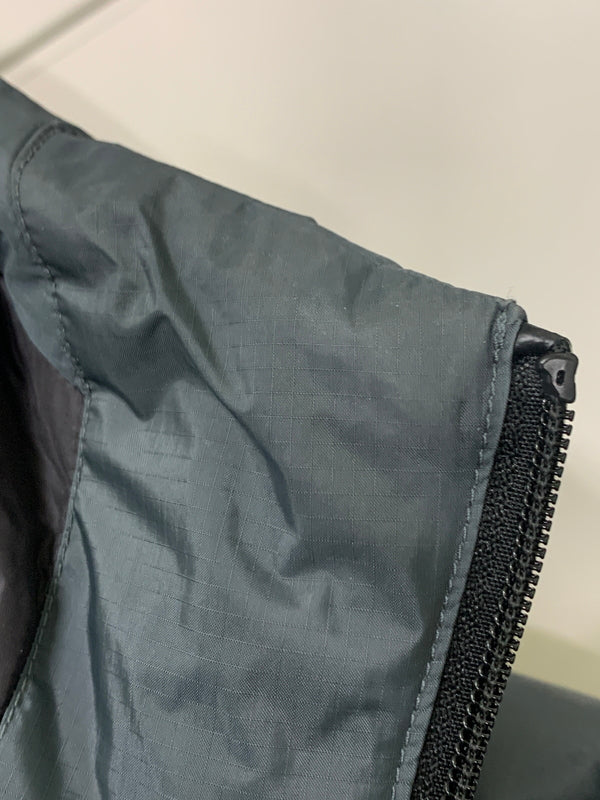 【中古品】【メンズ】 NANGA ナンガ × URBAN RESEARCH DOORS AURORA DOWN JKT DR07-17H701 アーバンリサーチドアーズ別注 オーロラダウンジャケット アウター 144-260701-yn-21-min サイズ：S カラー：グレー 万代Net店