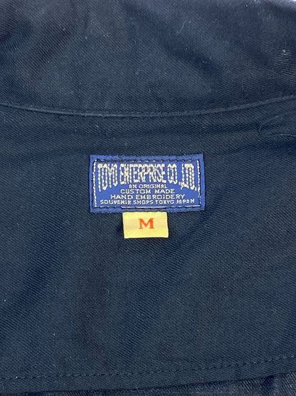 【中古品】【メンズ】 TOYO ENTERPRISE 東洋エンタープライズ S/S SUKA RAYON SHIRT TT31748 ショートスリーブ スカ レーヨンシャツ 鷲刺繍 半袖シャツ トップス 145-260701-yn-23-min サイズ：M カラー：ブラック 万代Net店