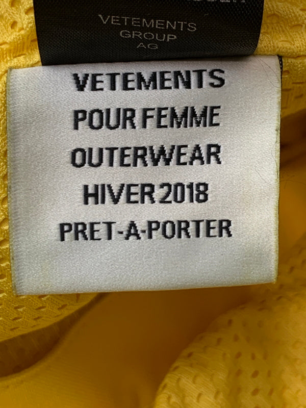 【現状渡し品】【メンズ】 VETEMENTS ヴェトモン WAH18JA11 ANGELA DOUBLE JACKET アンジェラ ダブル ジャケット 142-260630-zi-01-min サイズ：XS カラー：イエロー 万代Net店