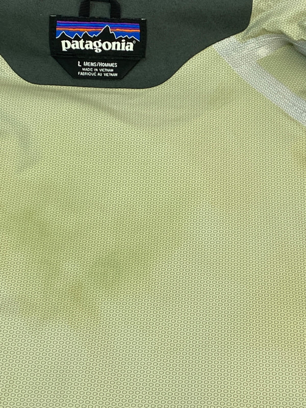 【中古品】【メンズ】 PATAGONIA パタゴニア 17年製 トレントシェルジャケット 83802 メンズ アウター 144-260706-KS-02-min サイズ：L カラー：グリーン 万代Net店