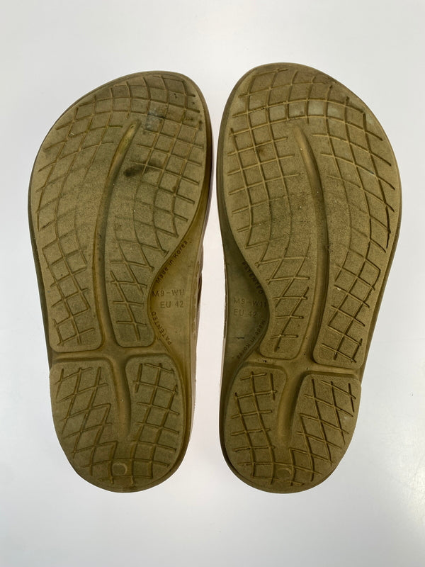 【中古品】【メンズ】 THE SOLOIST THE SOLOIST ×OOFOS SANDAL サンダル 靴 165-260707-jt-22-min サイズ：EU 42 カラー：ベージュ 万代Net店