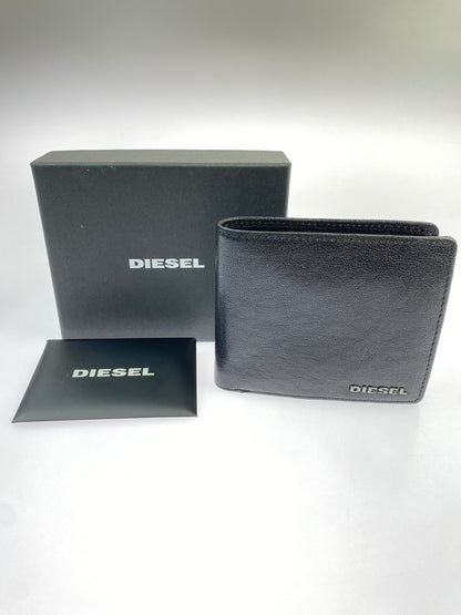 【中古品】【メンズ】 DIESEL ディーゼル X03925 二つ折り財布 財布 200-260707-jt-25-min カラー：ブラック 万代Net店